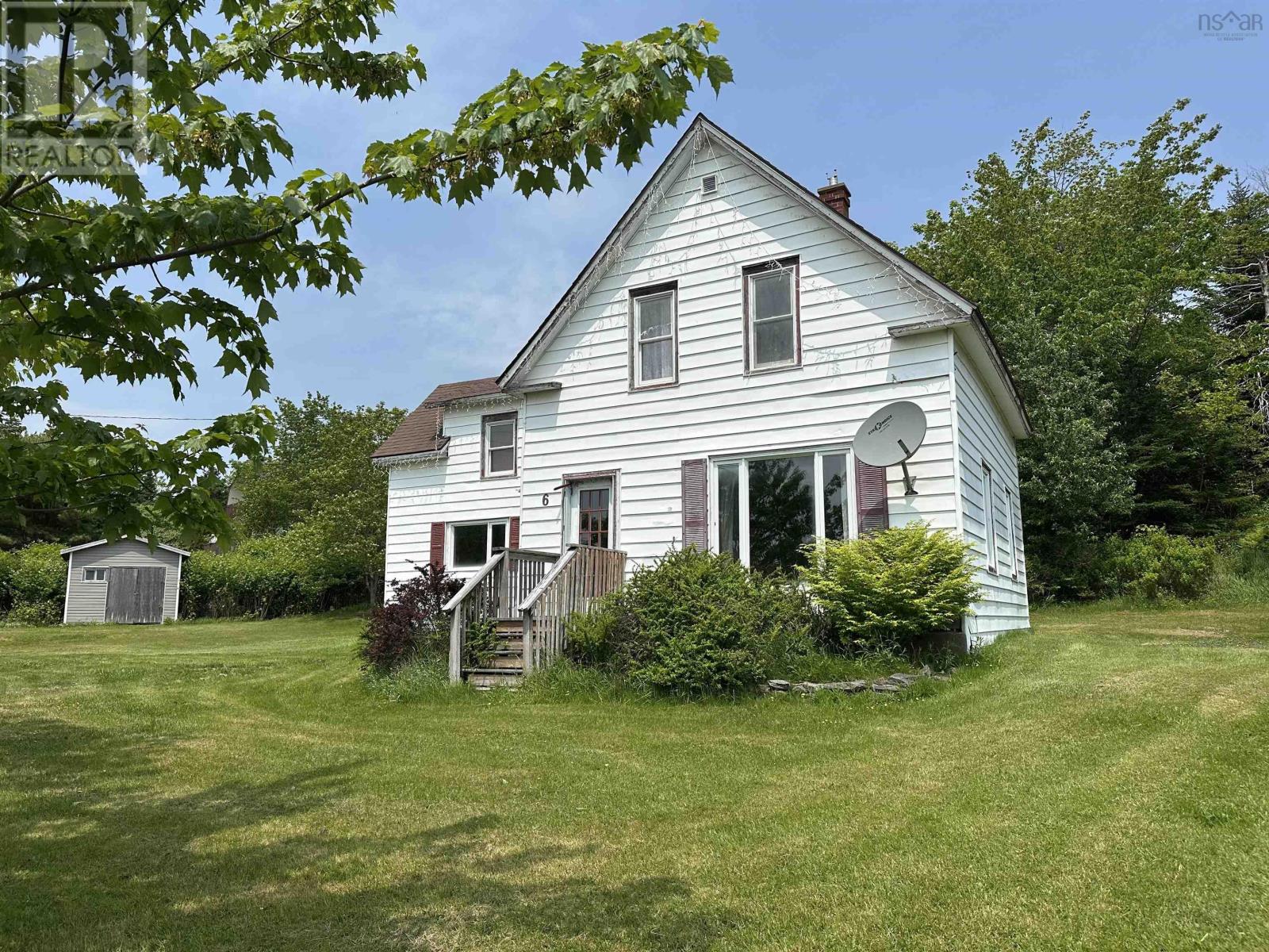 6 Lake Road Property Photo 34