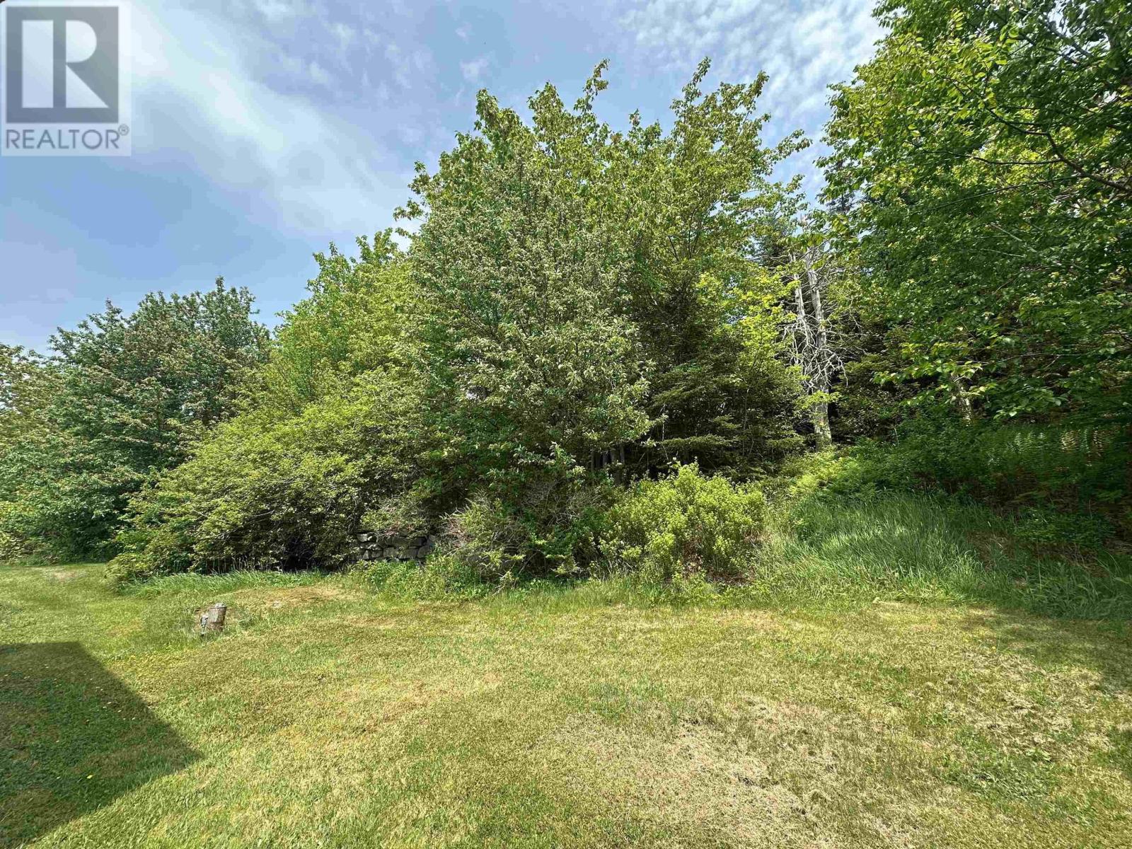 6 Lake Road Property Photo 35