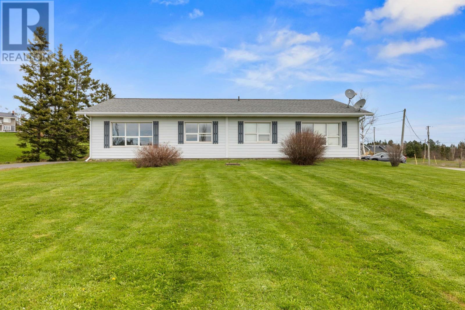 7 Bayview Crescent Property Photo 2