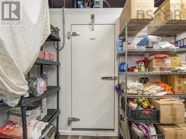 6083 South Street Property Photo 13