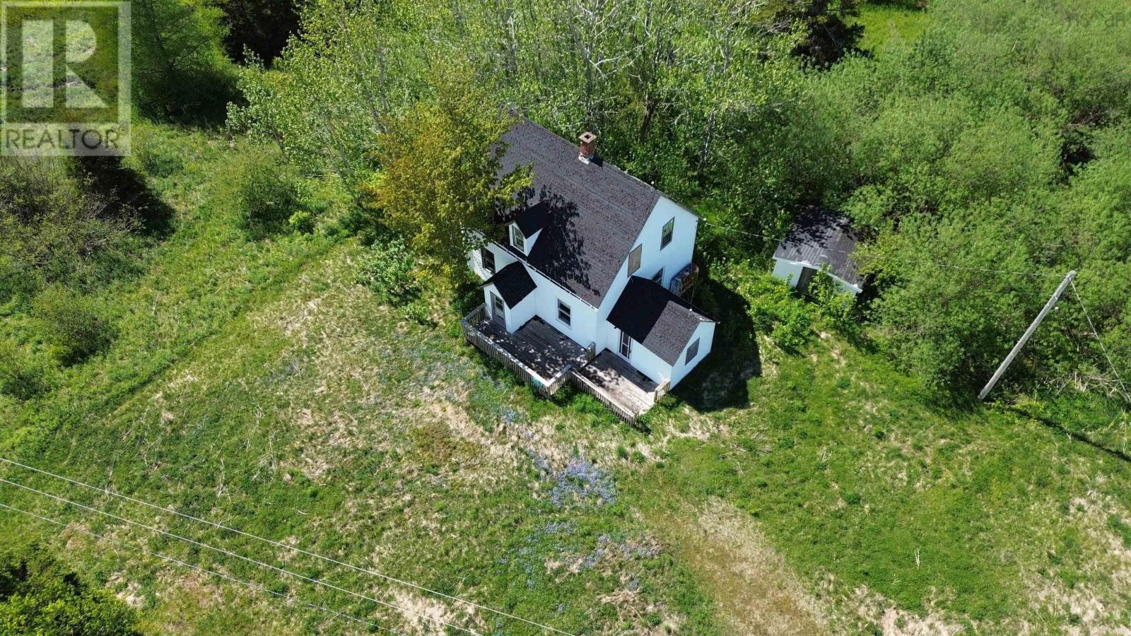 592 Glencoe Road Property Photo 7