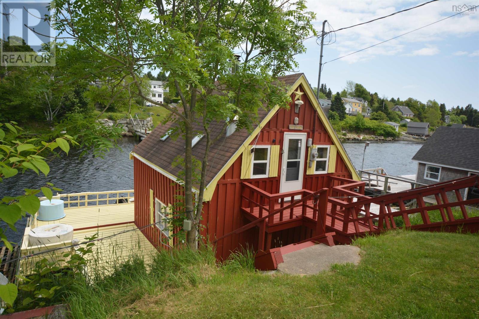 1570 John Brackett Drive Property Photo 1