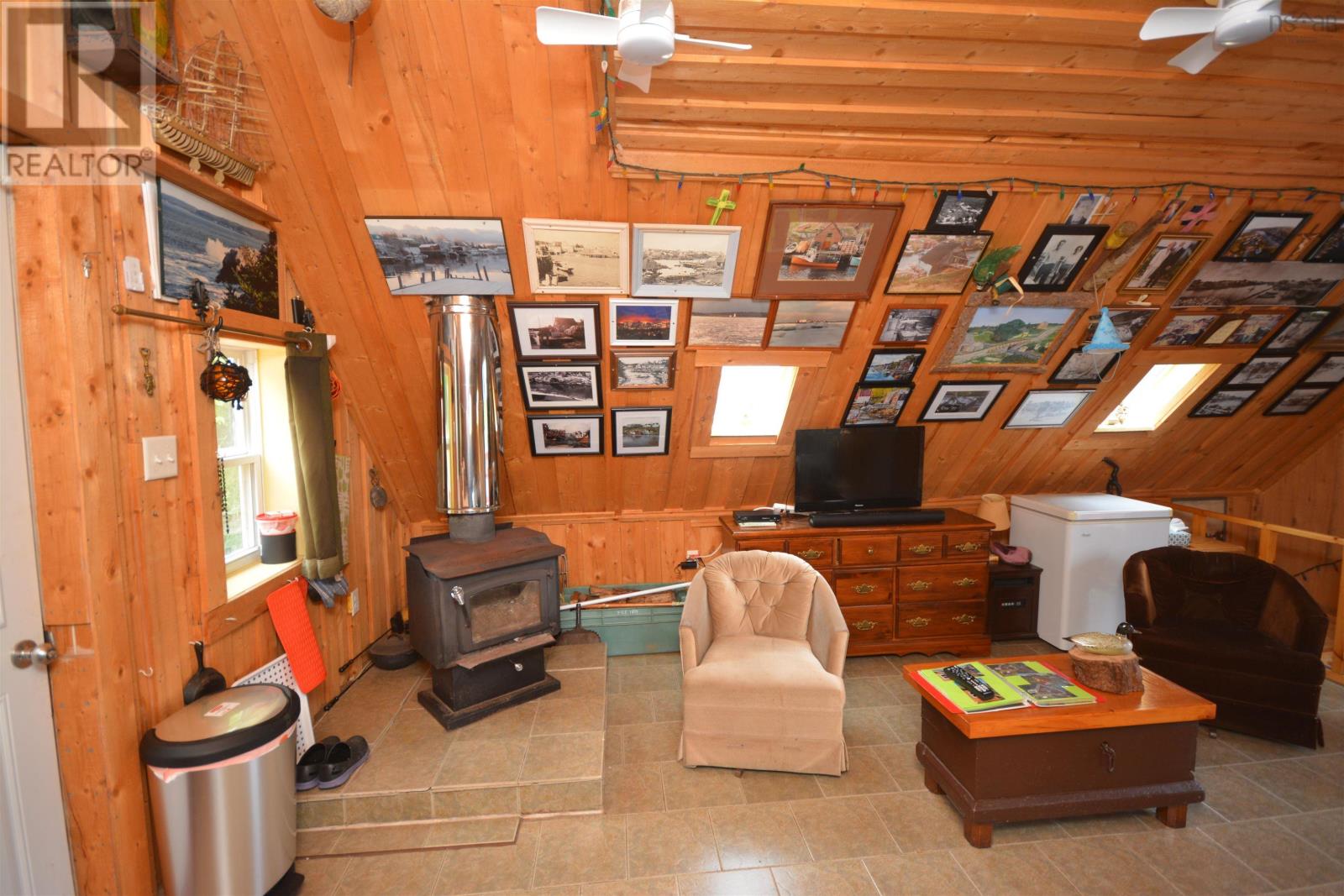 1570 John Brackett Drive Property Photo 7