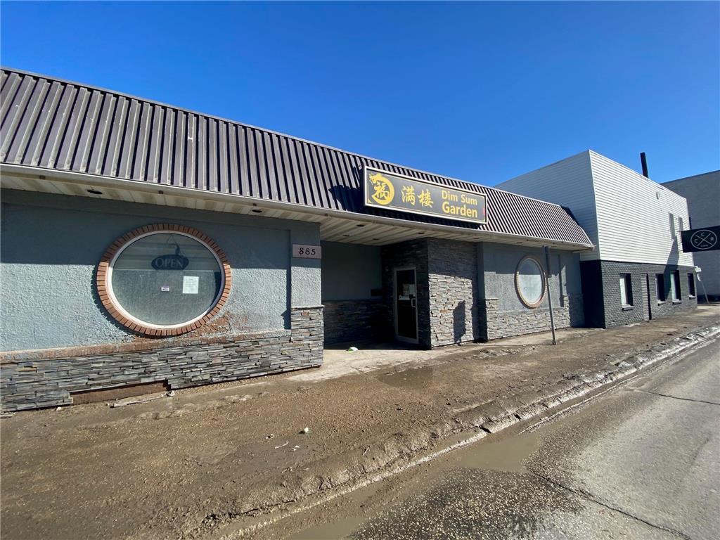 885 Henderson Highway Property Photo 1