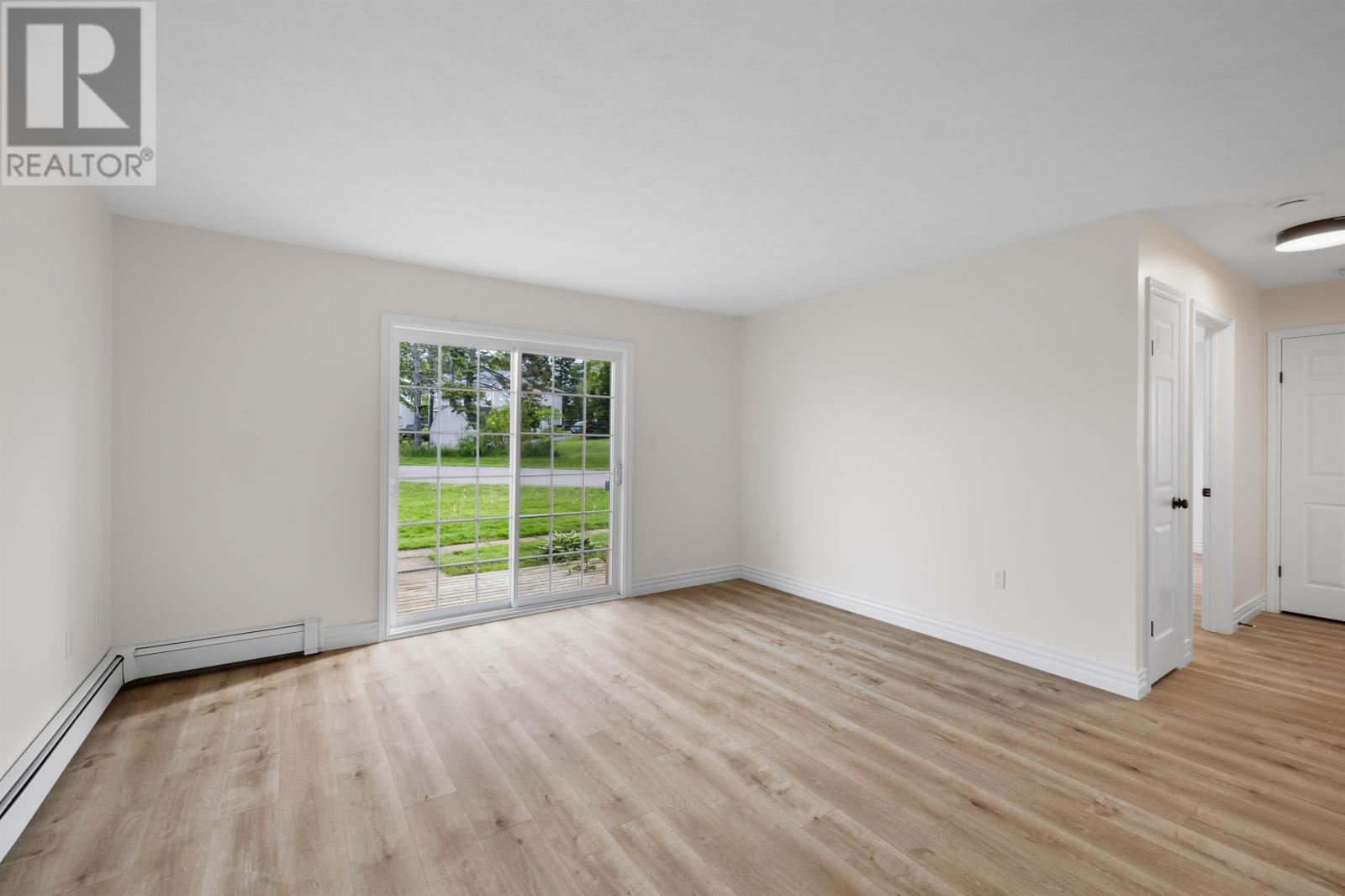 106 6-22 Waterview Heights Property Photo 8