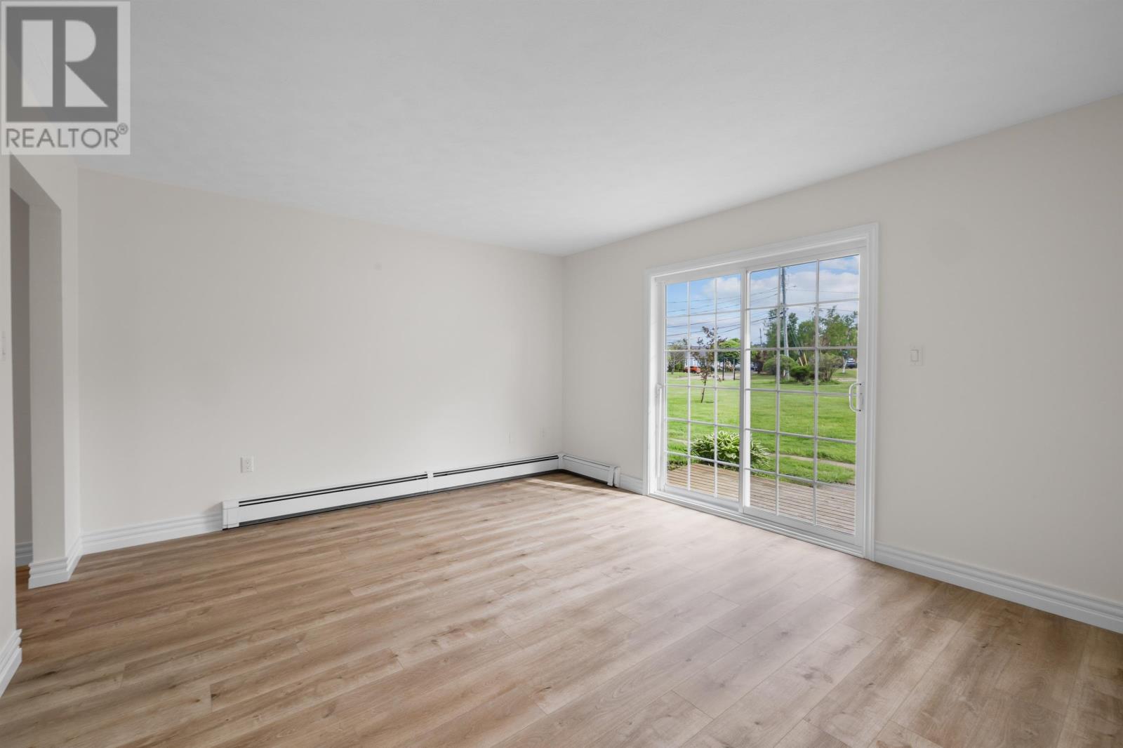 106 6-22 Waterview Heights Property Photo 10