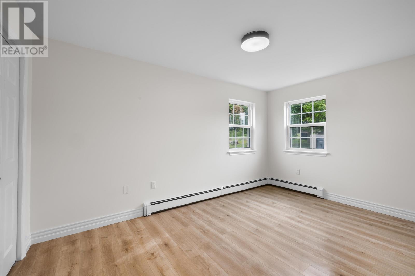 106 6-22 Waterview Heights Property Photo 14