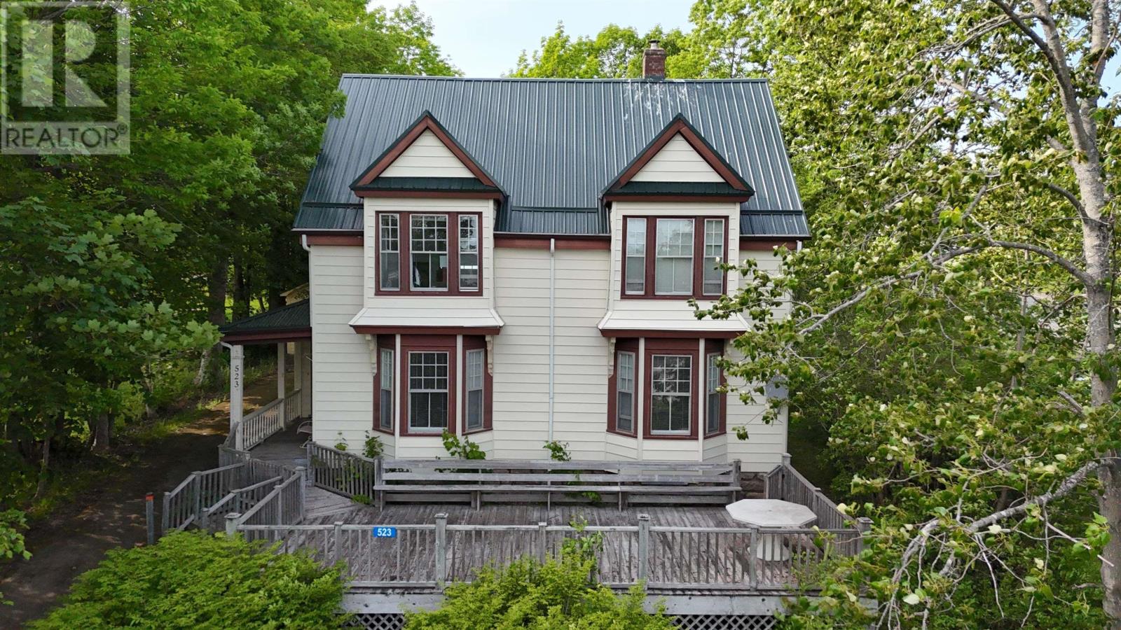 523 Chebucto Street Property Photo 1