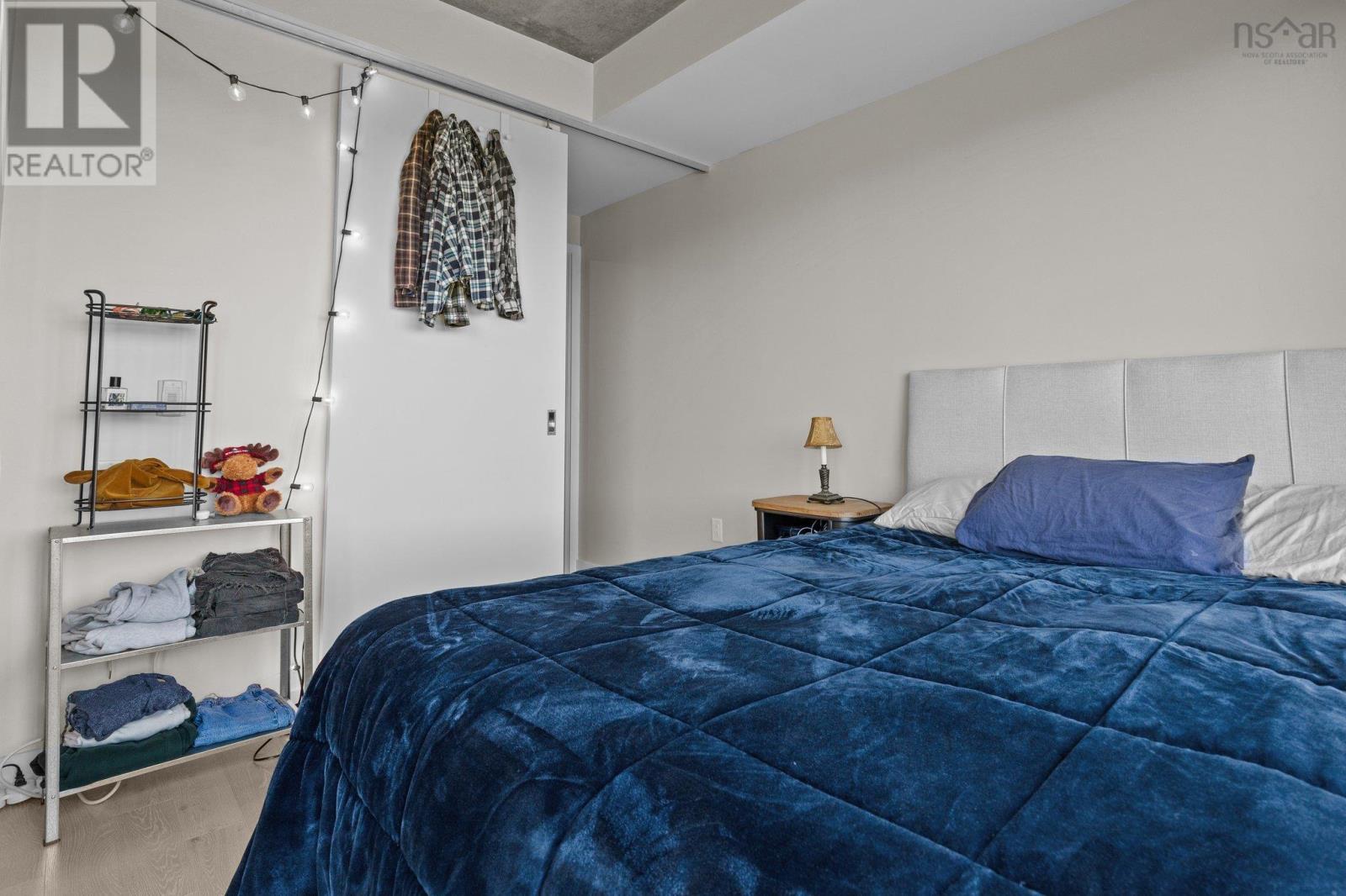 1048 Wellington Street #618 Property Photo 6