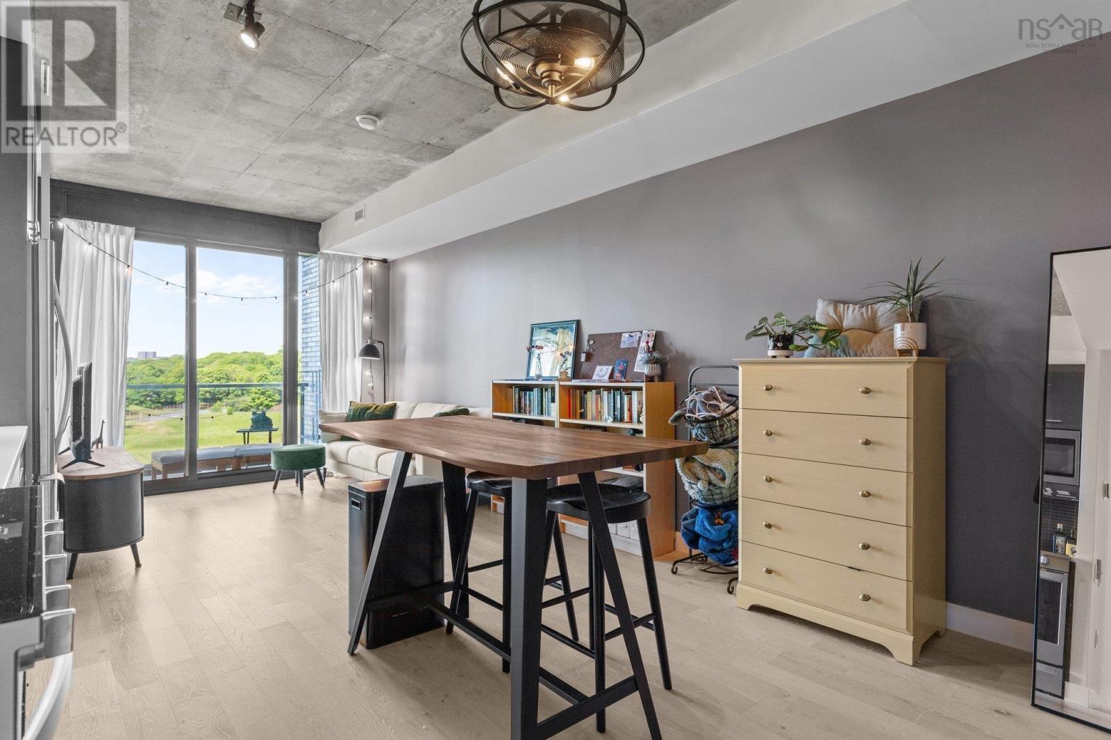 1048 Wellington Street #618 Property Photo 14