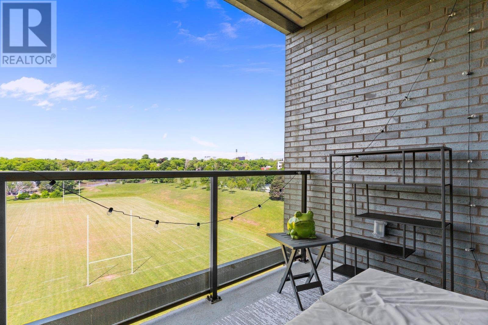 1048 Wellington Street #618 Property Photo 20