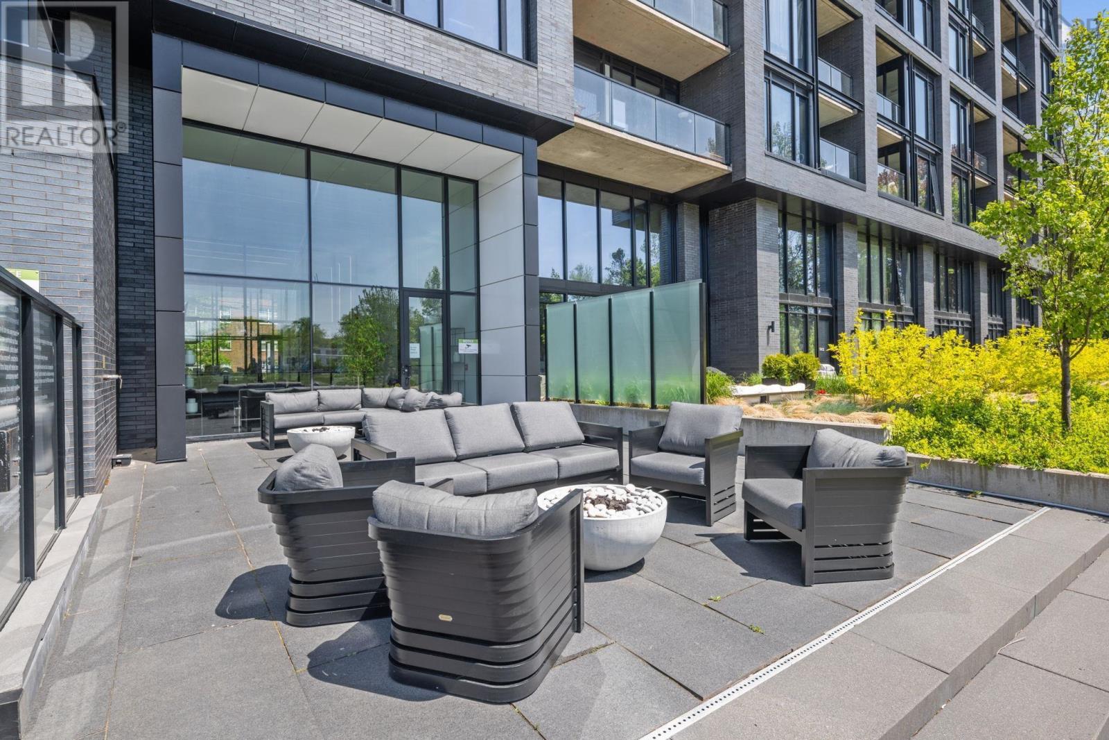 1048 Wellington Street #618 Property Photo 22