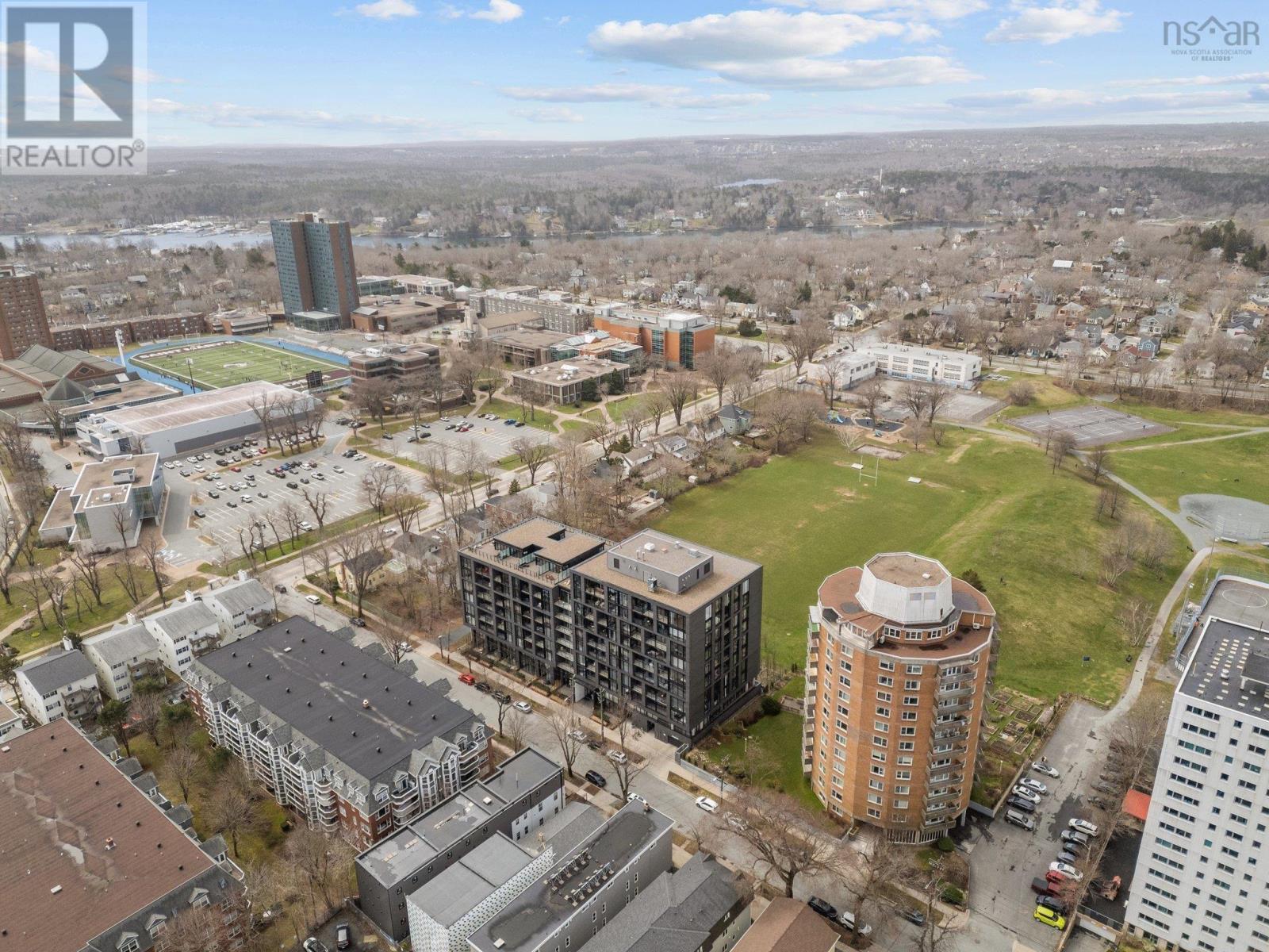 1048 Wellington Street #618 Property Photo 32