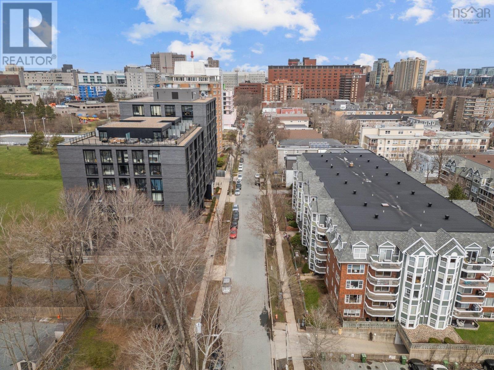 1048 Wellington Street #618 Property Photo 33