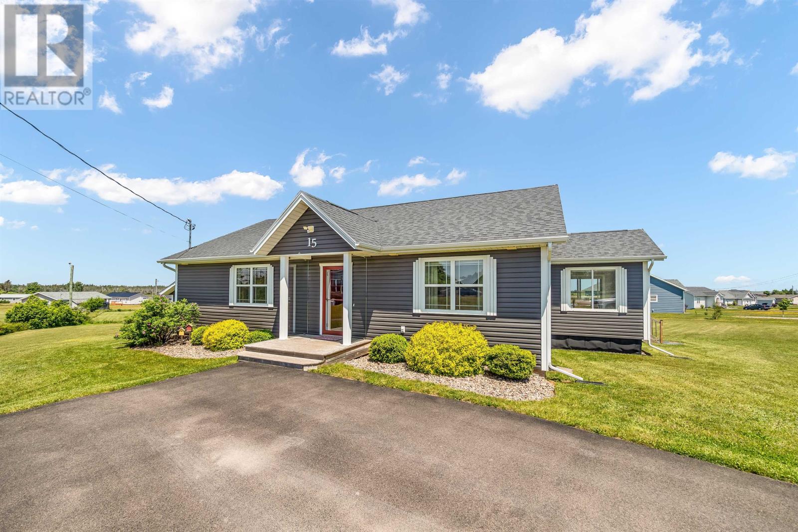 15 Estates Way