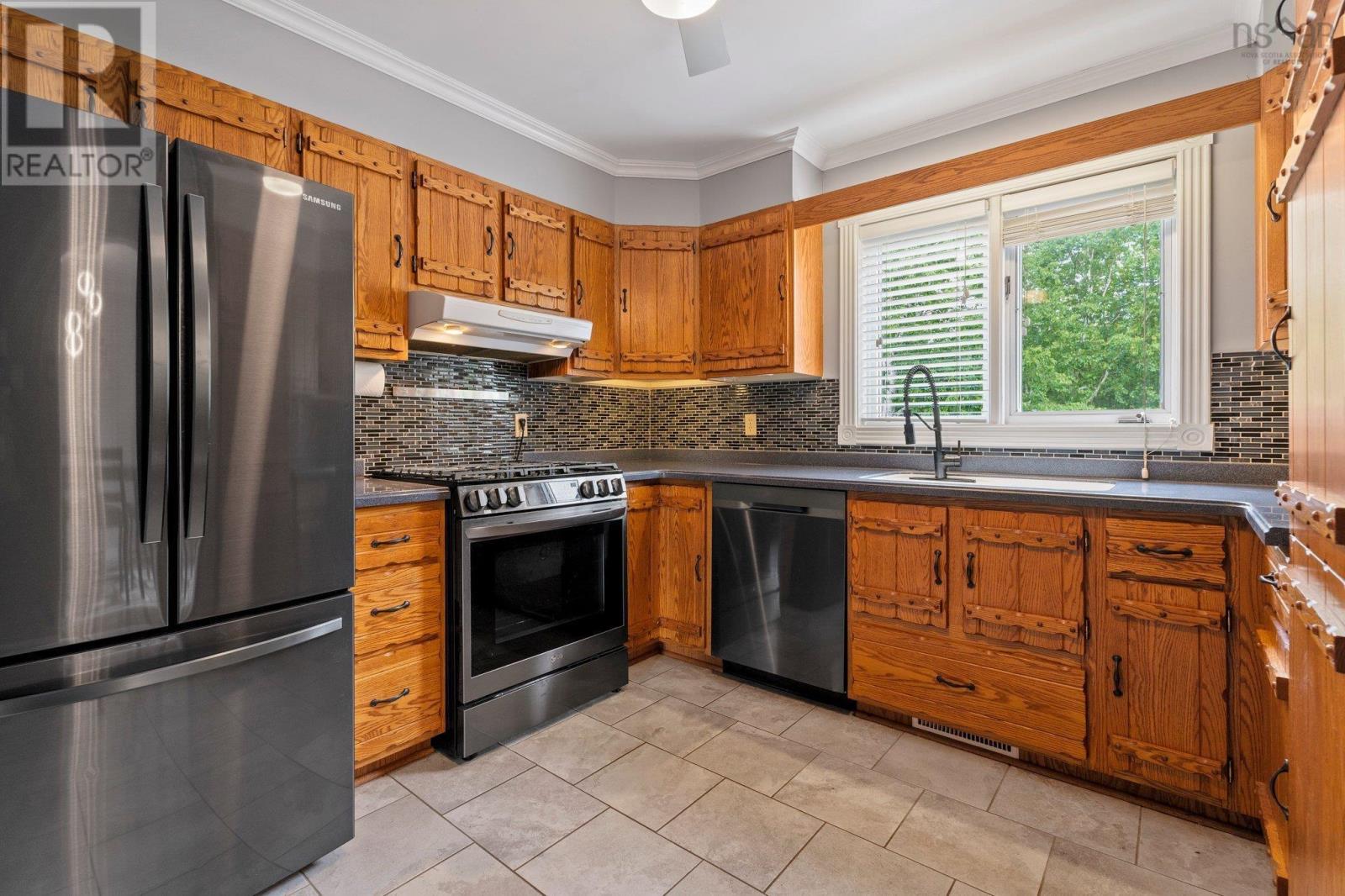 193 Glen Road Property Photo 7