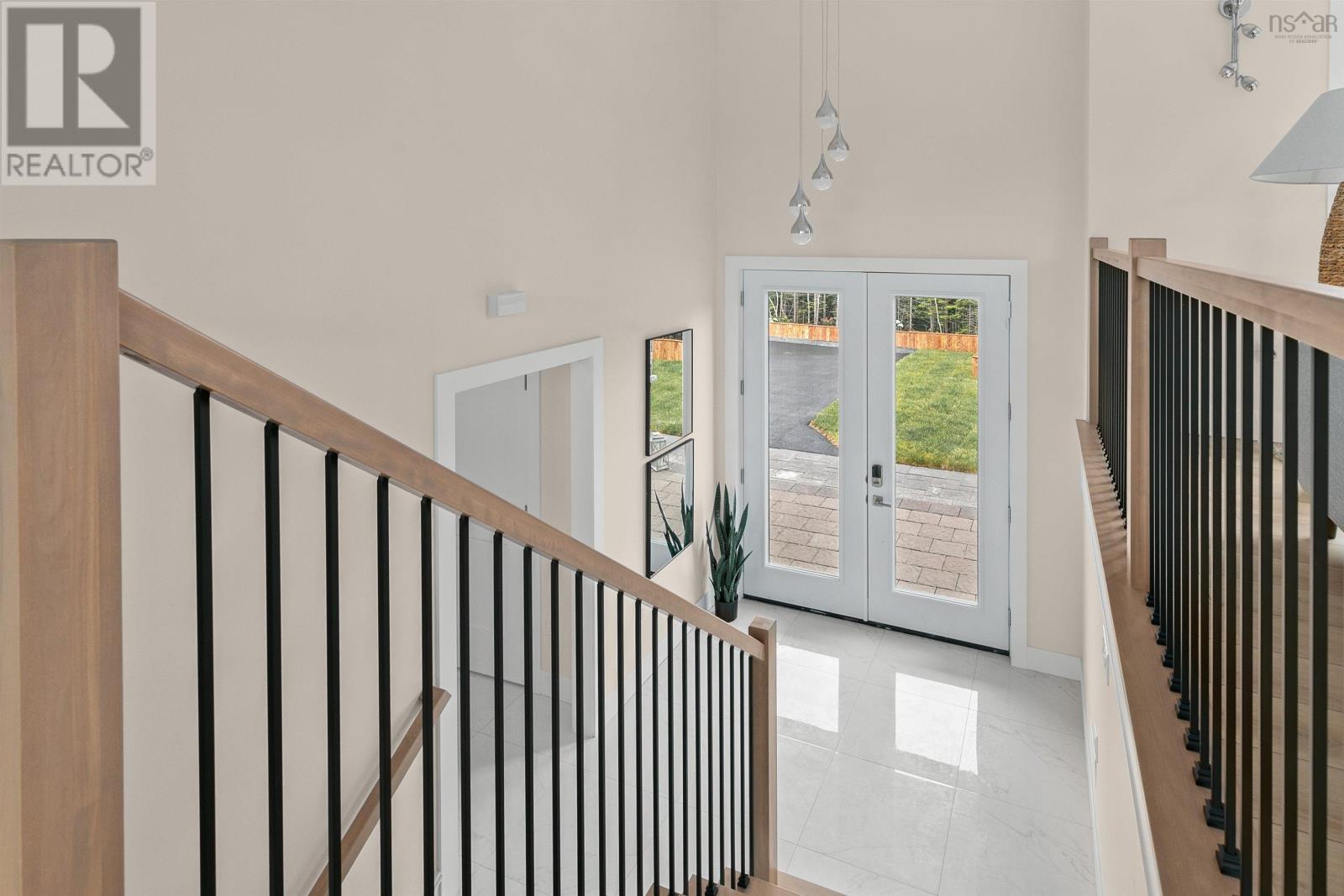 414 Canoe Crescent Property Photo 12