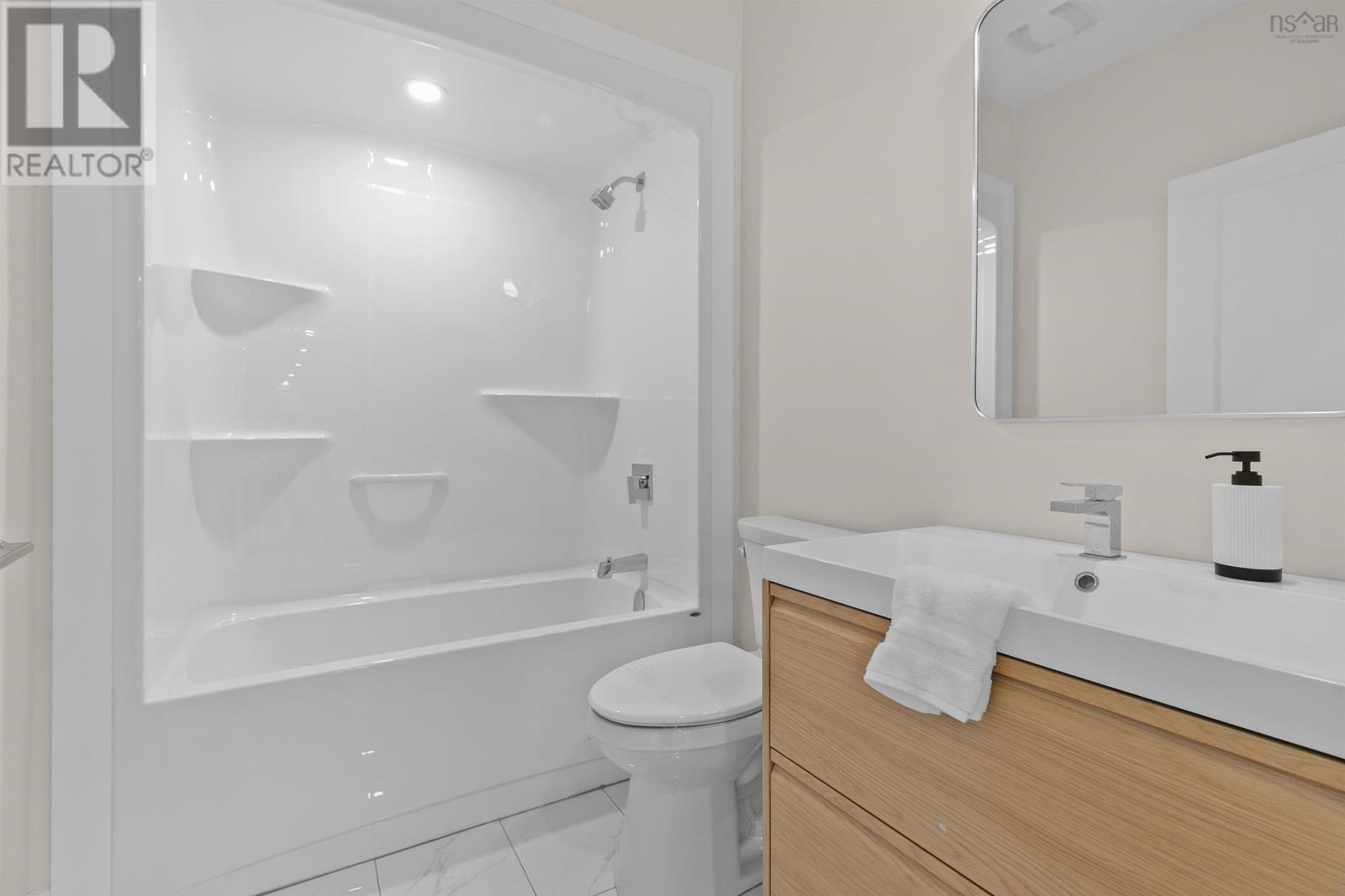 414 Canoe Crescent Property Photo 44