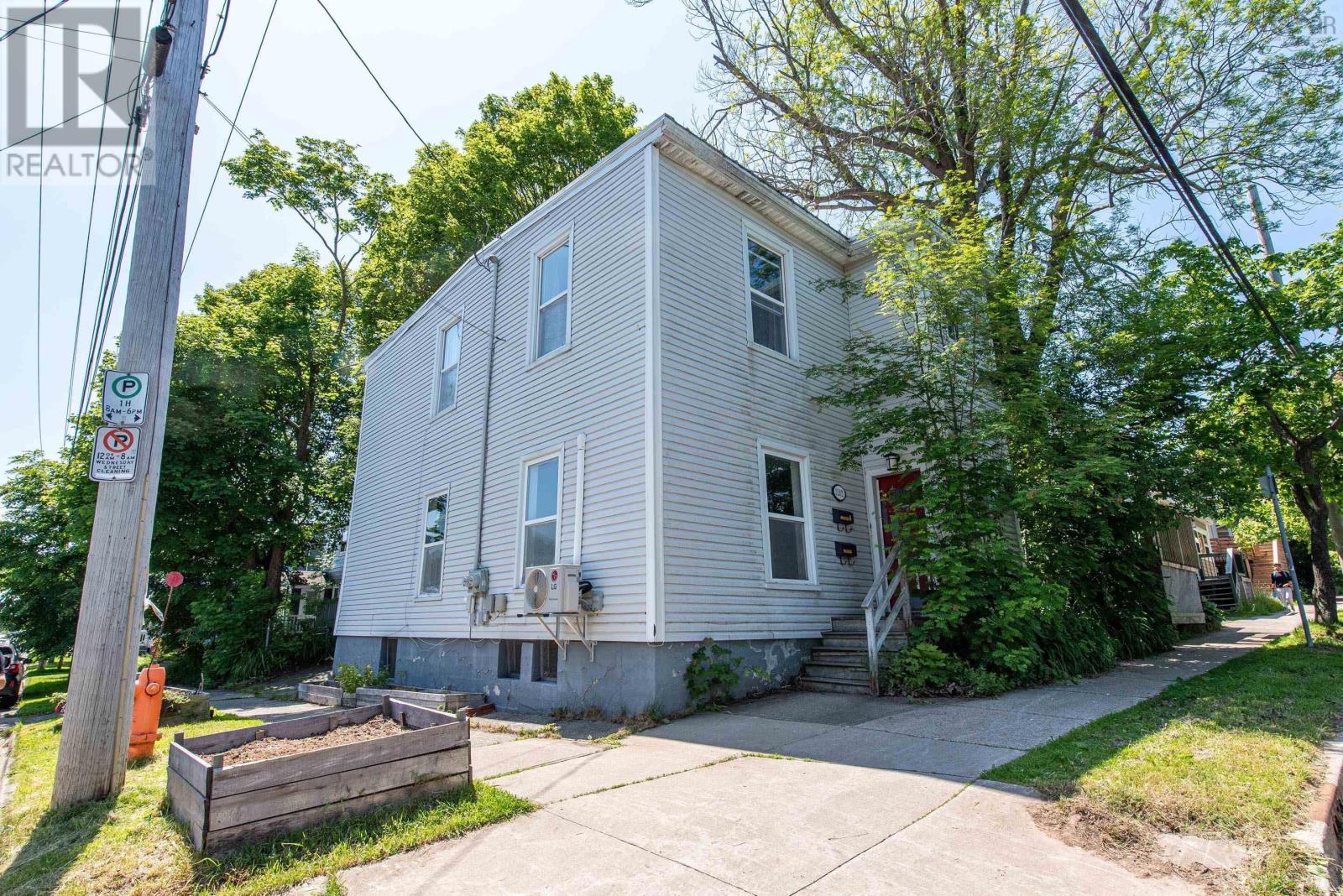 3202 Agricola Street Property Photo 1