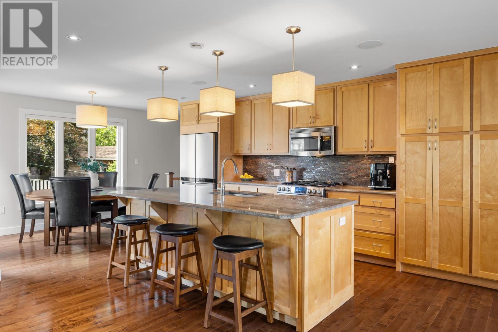 47 Admiral Street Property Photo 6