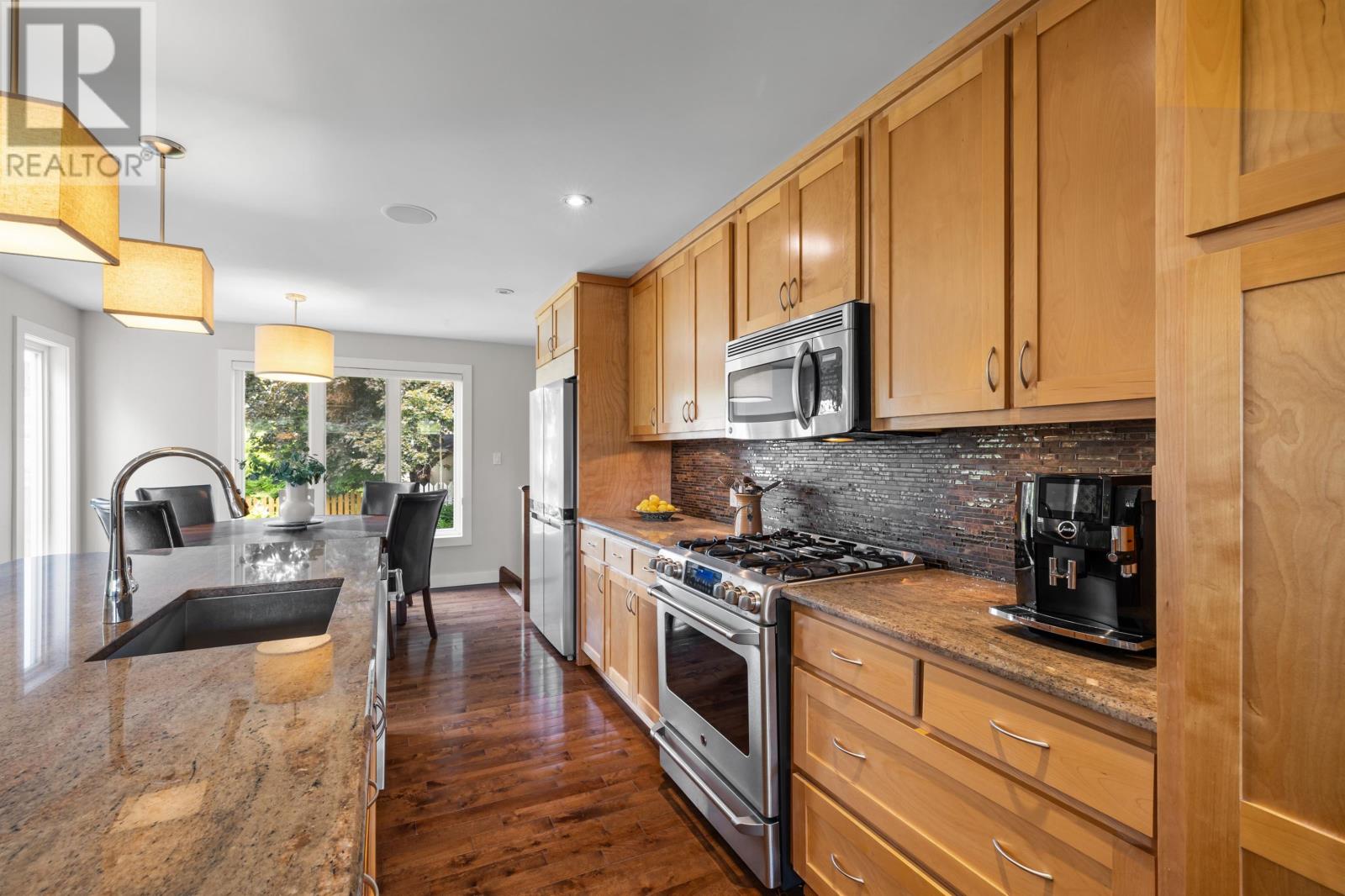 47 Admiral Street Property Photo 9