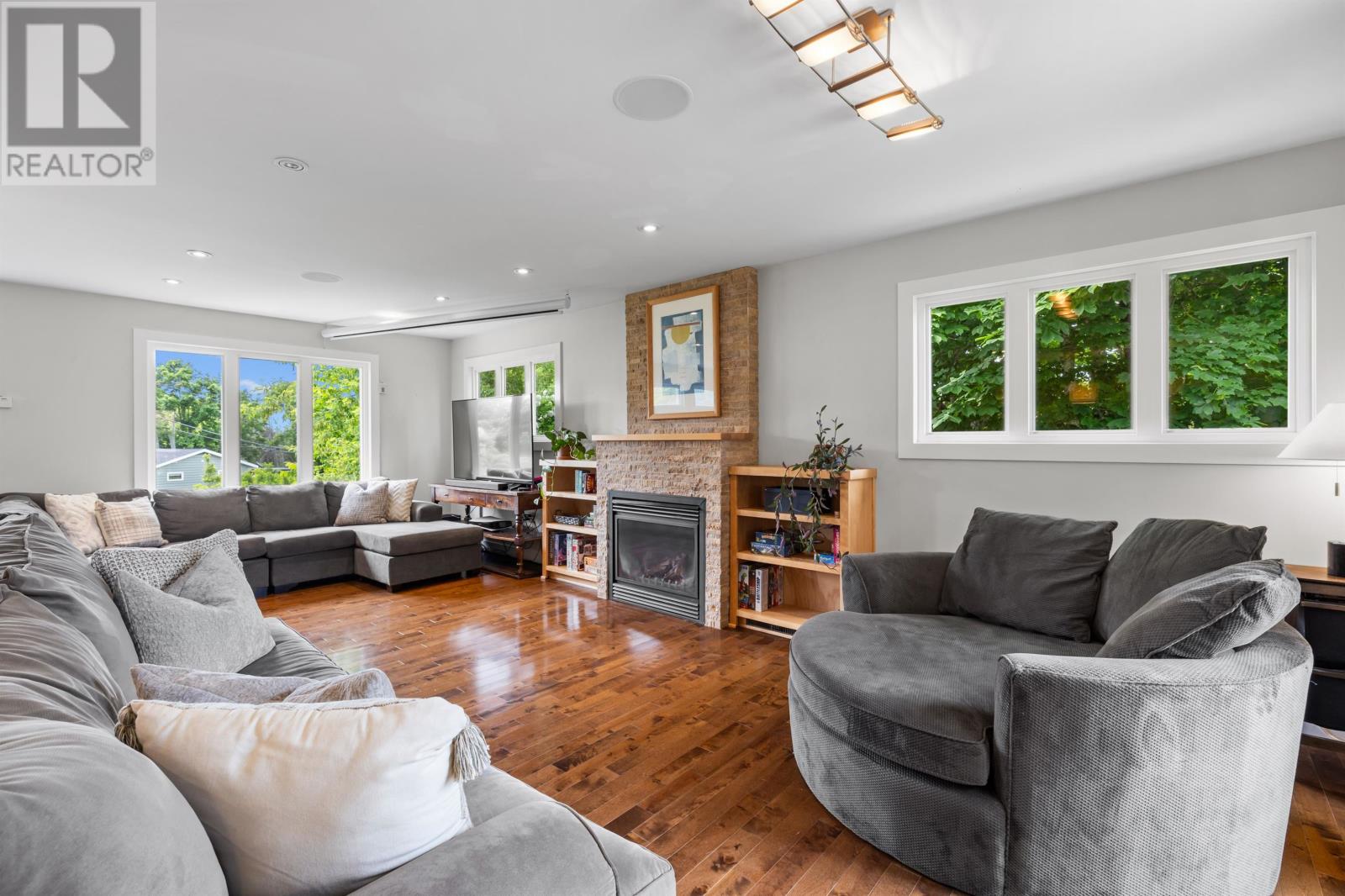 47 Admiral Street Property Photo 13