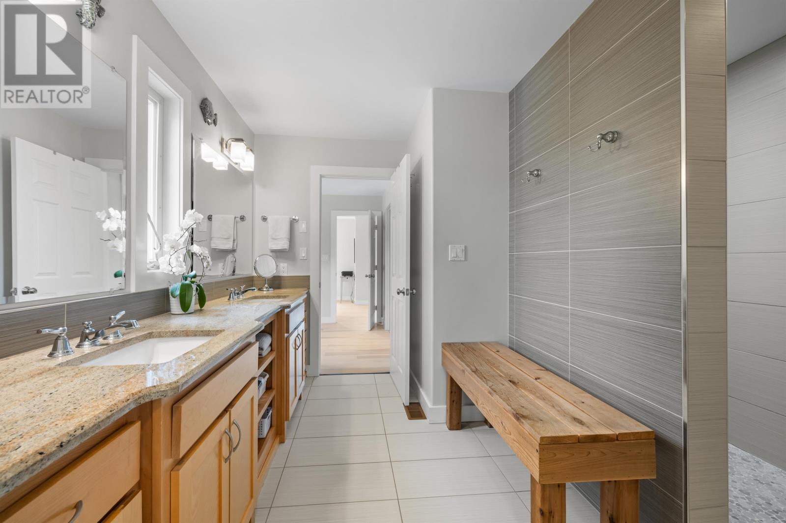 47 Admiral Street Property Photo 31