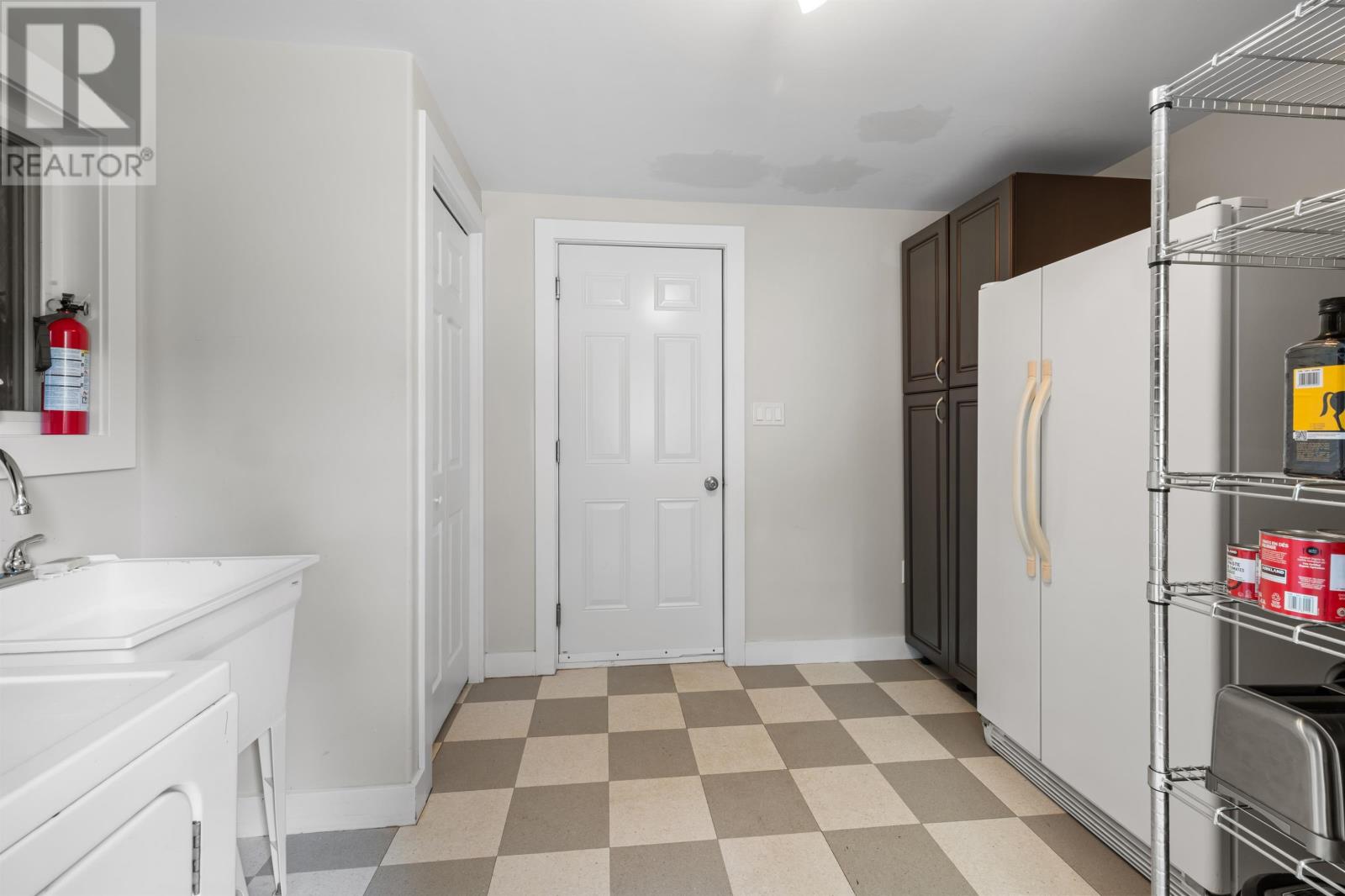 47 Admiral Street Property Photo 35