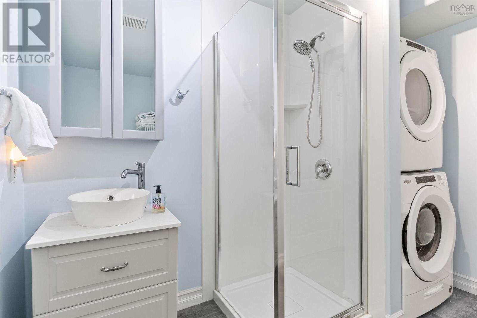 99 Stone Mount Drive Property Photo 17