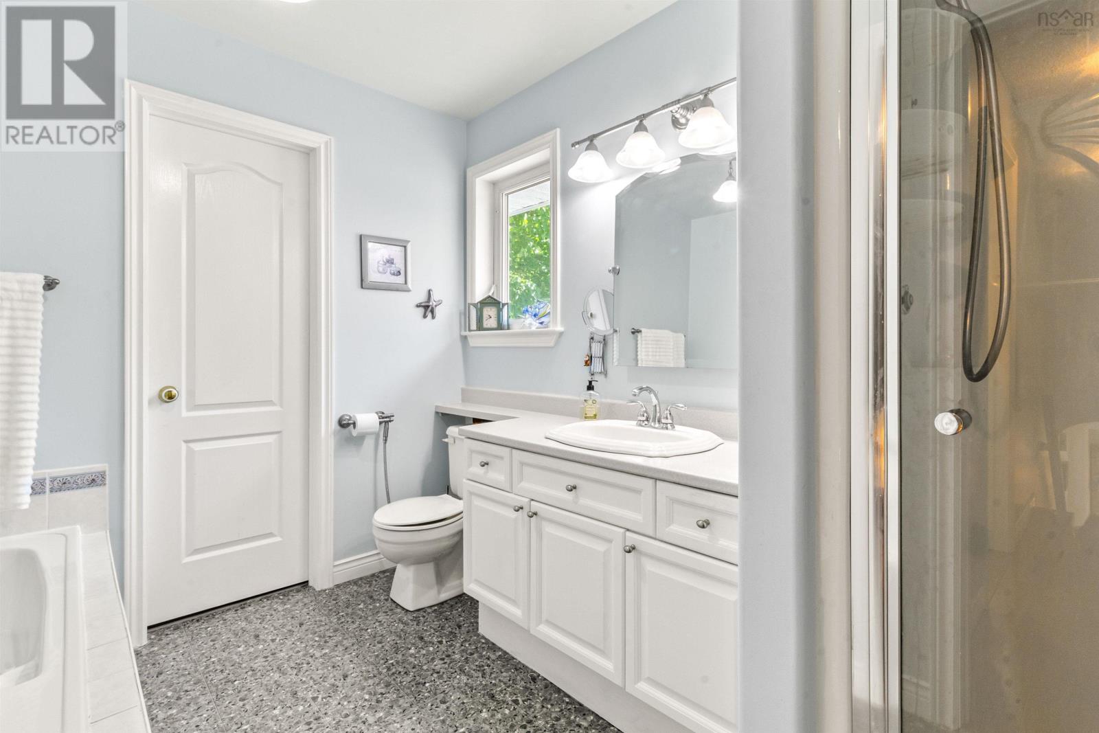 99 Stone Mount Drive Property Photo 24