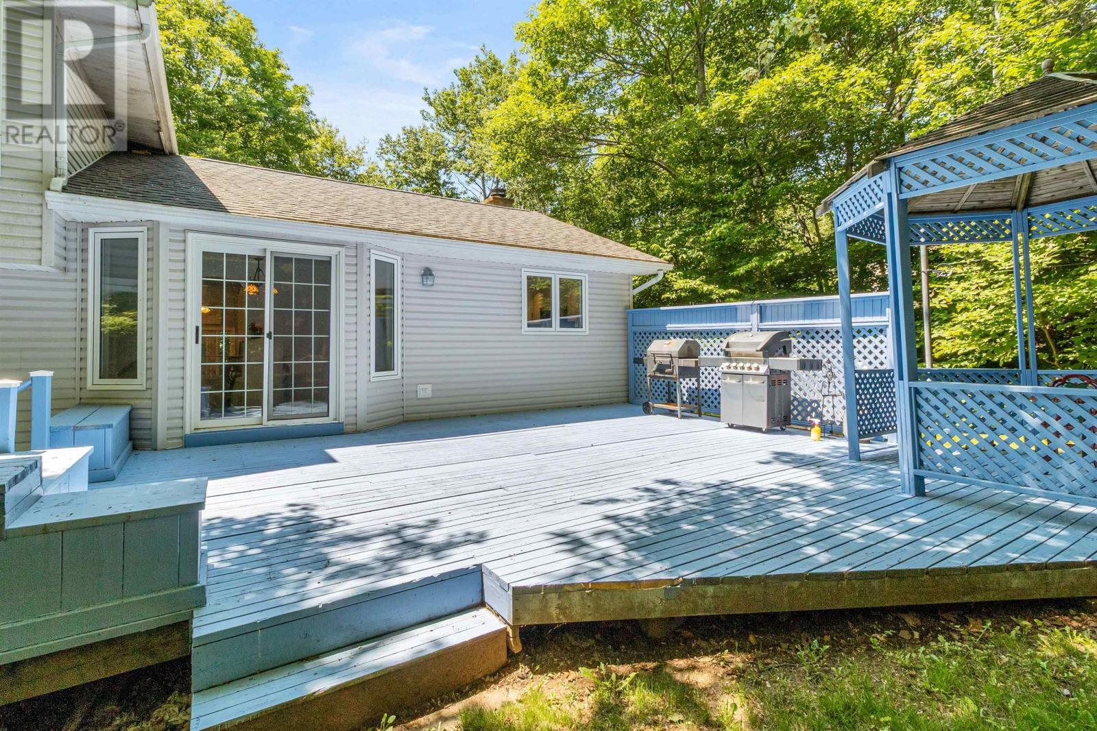 99 Stone Mount Drive Property Photo 35