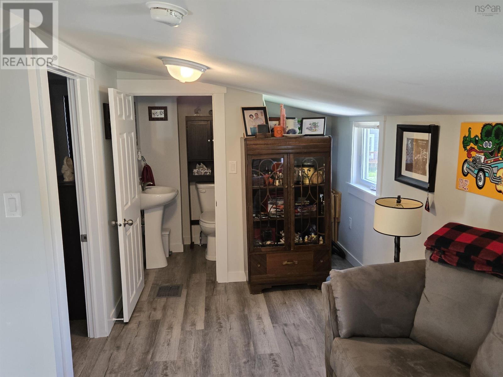 2005 East Prince Street Property Photo 10