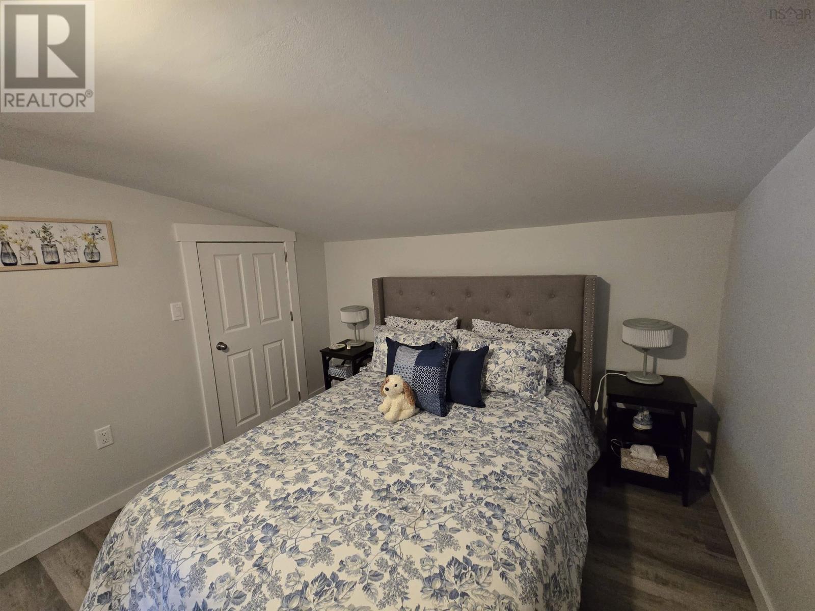 2005 East Prince Street Property Photo 12