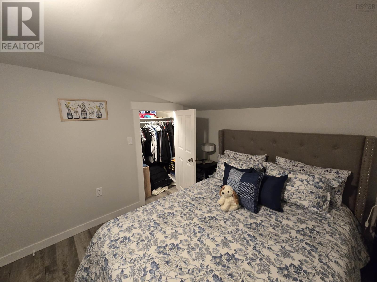 2005 East Prince Street Property Photo 13