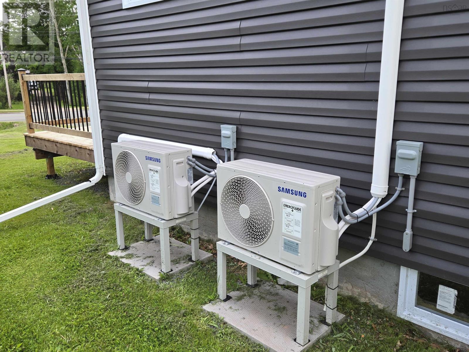 2005 East Prince Street Property Photo 16