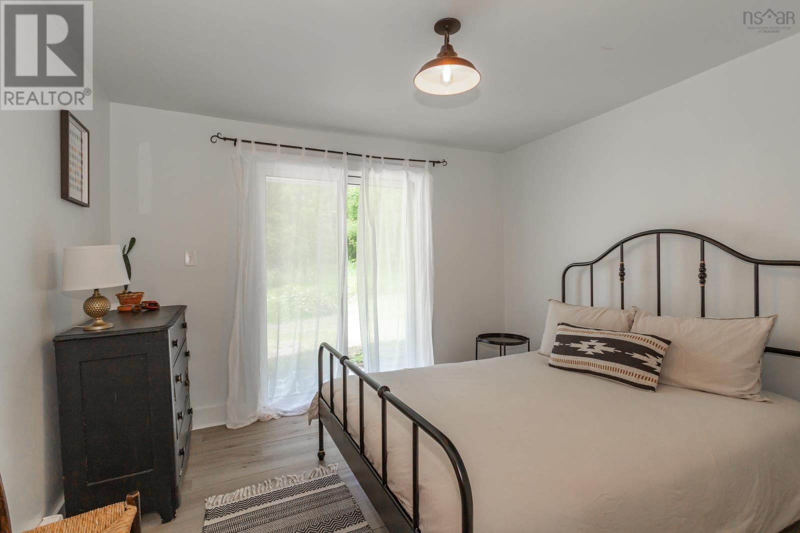 2386 Highway 201 Property Photo 10