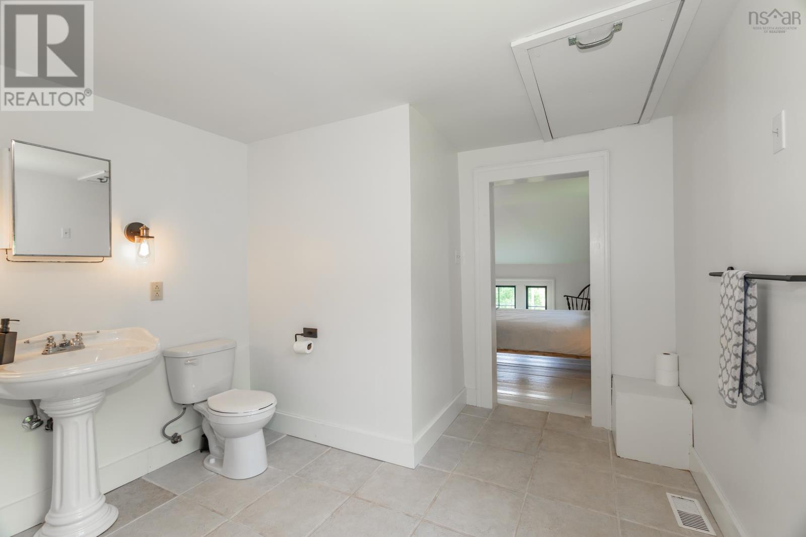 2386 Highway 201 Property Photo 37
