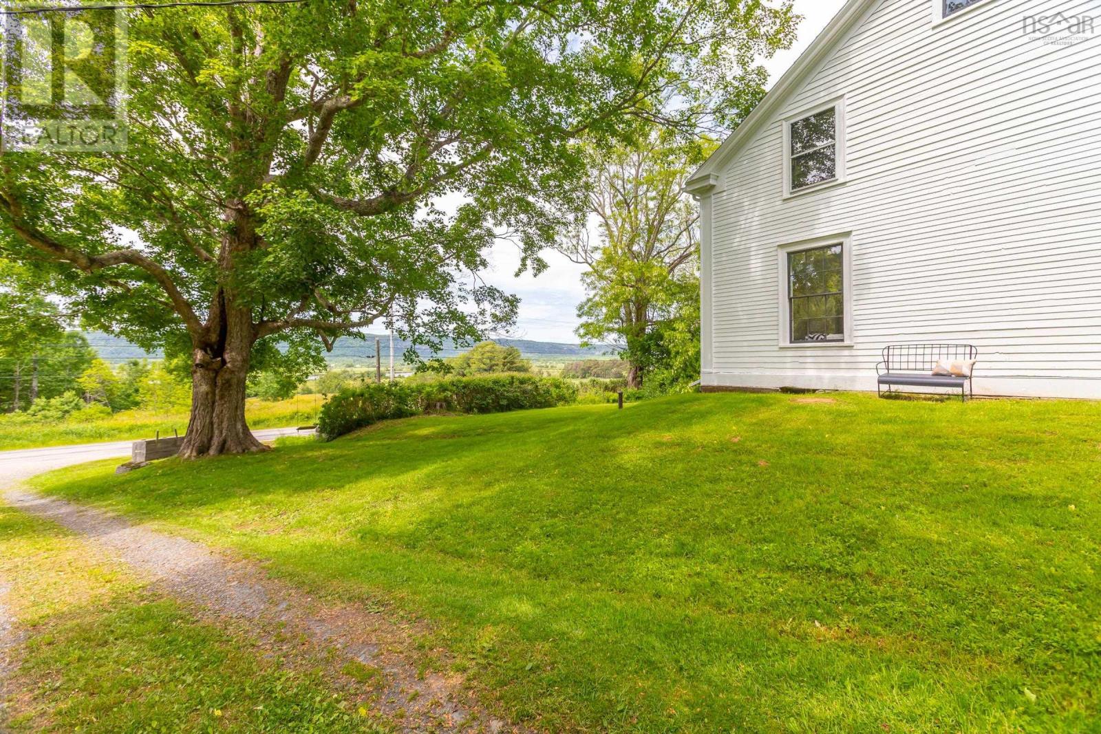 2386 Highway 201 Property Photo 40