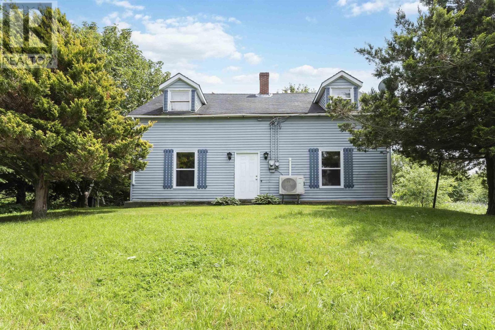 1302 Highway 201 Property Photo