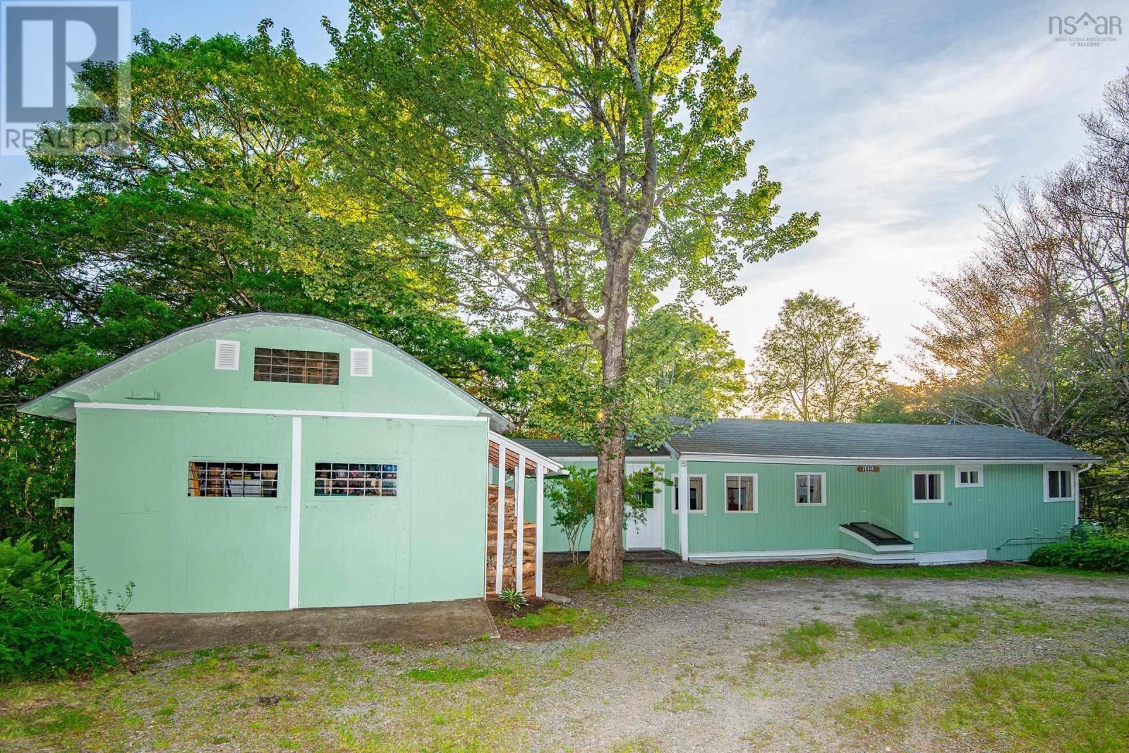 1521 Lake Annis Road Property Photo 1