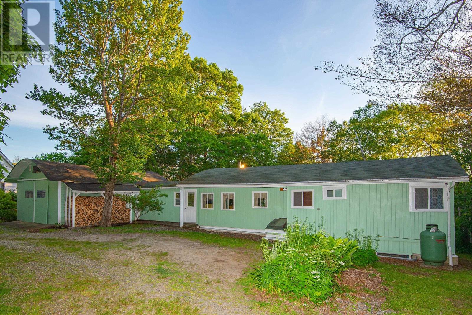 1521 Lake Annis Road Property Photo 3