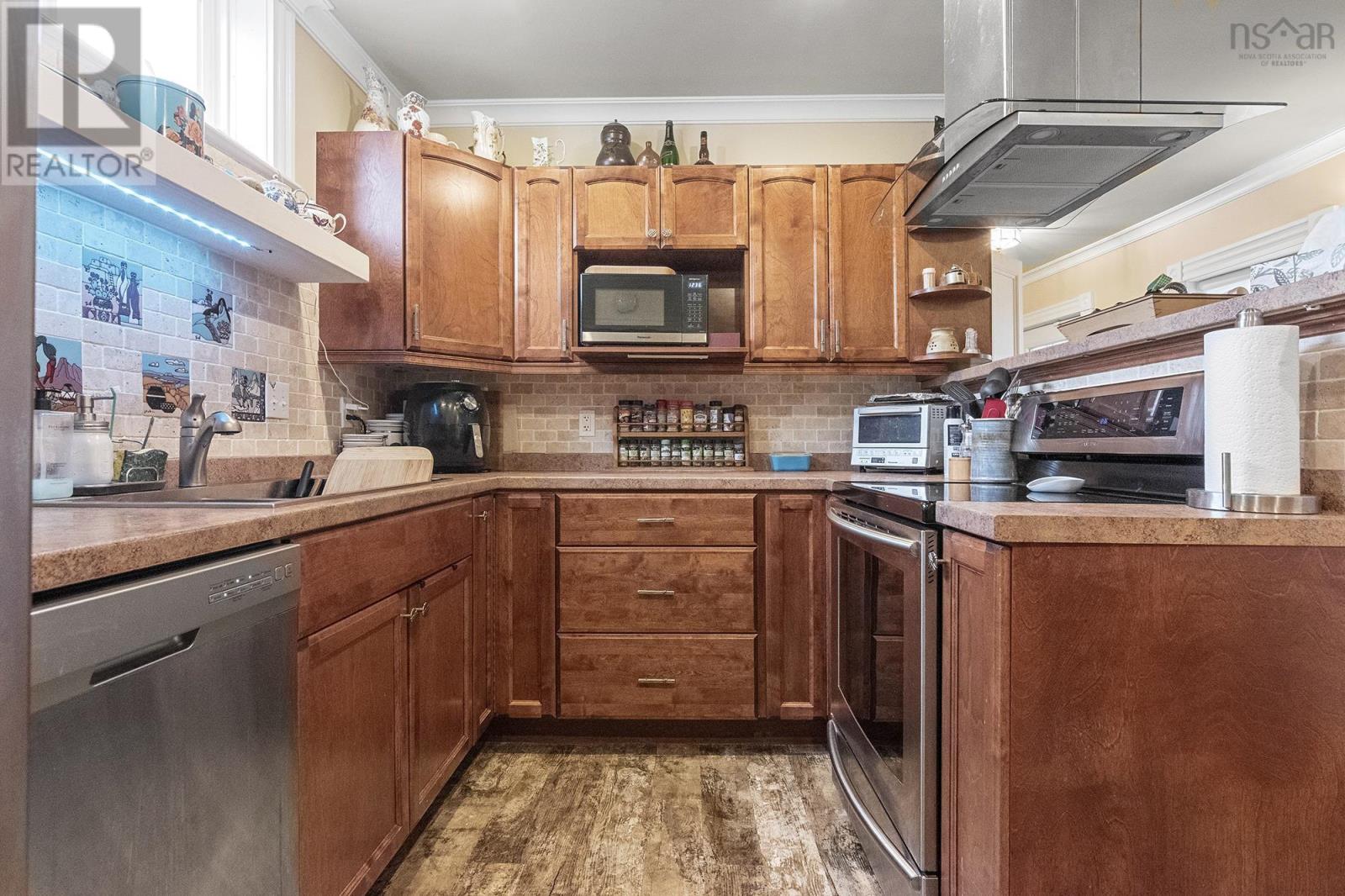 59 Water Street Property Photo 14