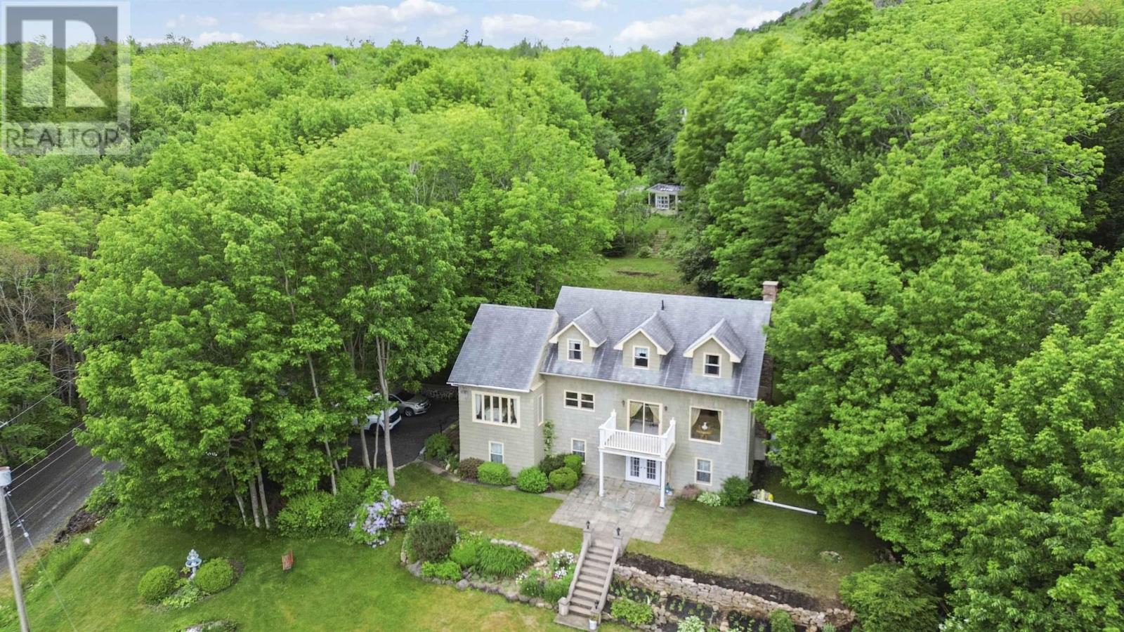 24 Annavista Heights Property Photo 4