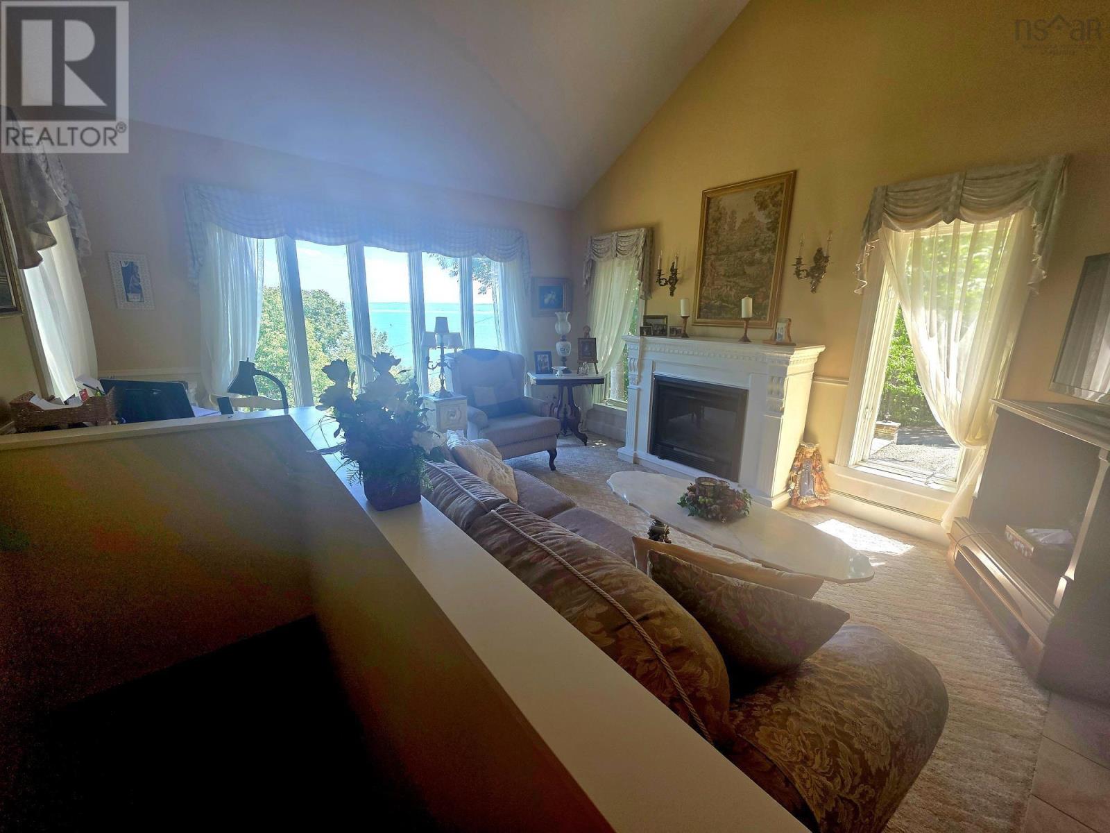 24 Annavista Heights Property Photo 24