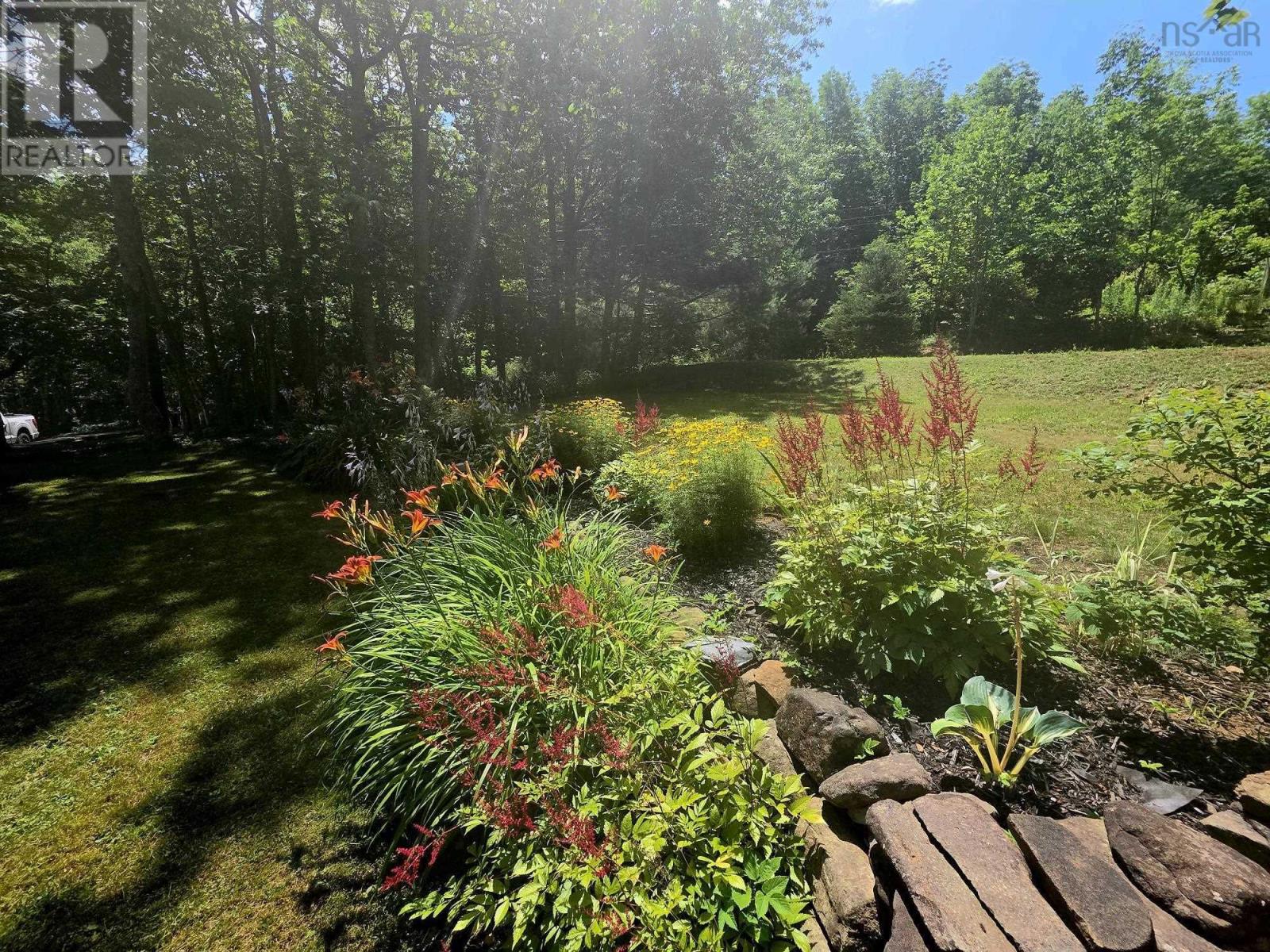 24 Annavista Heights Property Photo 41