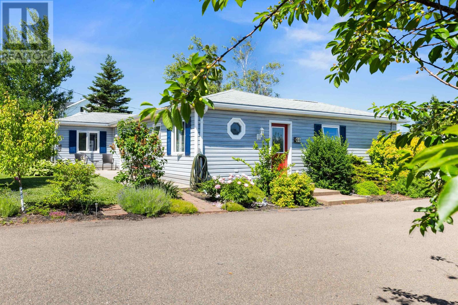 44 Bayside Road Property Photo 1