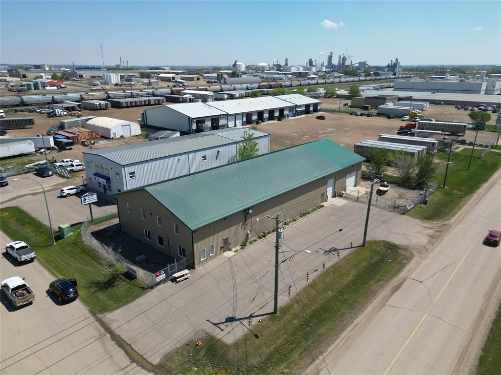 144 Industrial Drive Property Photo 1