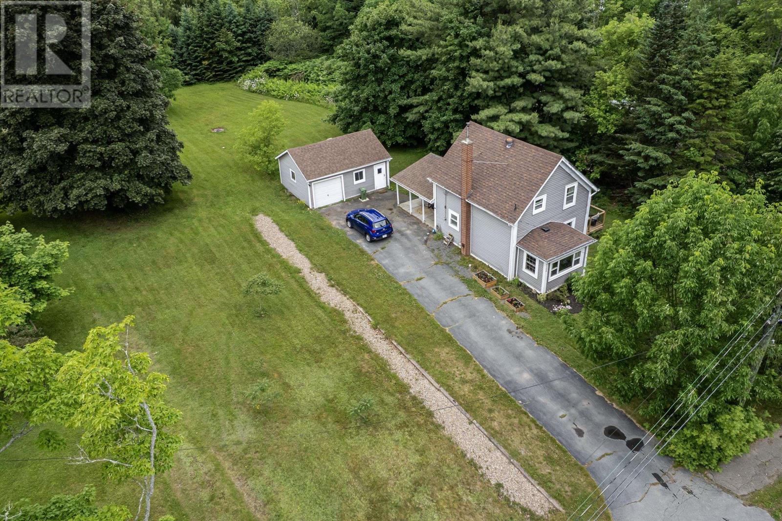 108 Cottage Street Property Photo 3