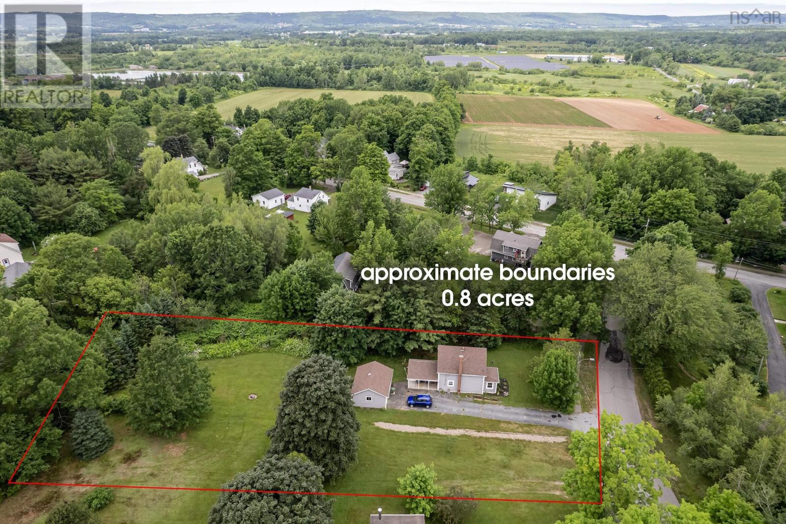 108 Cottage Street Property Photo 4