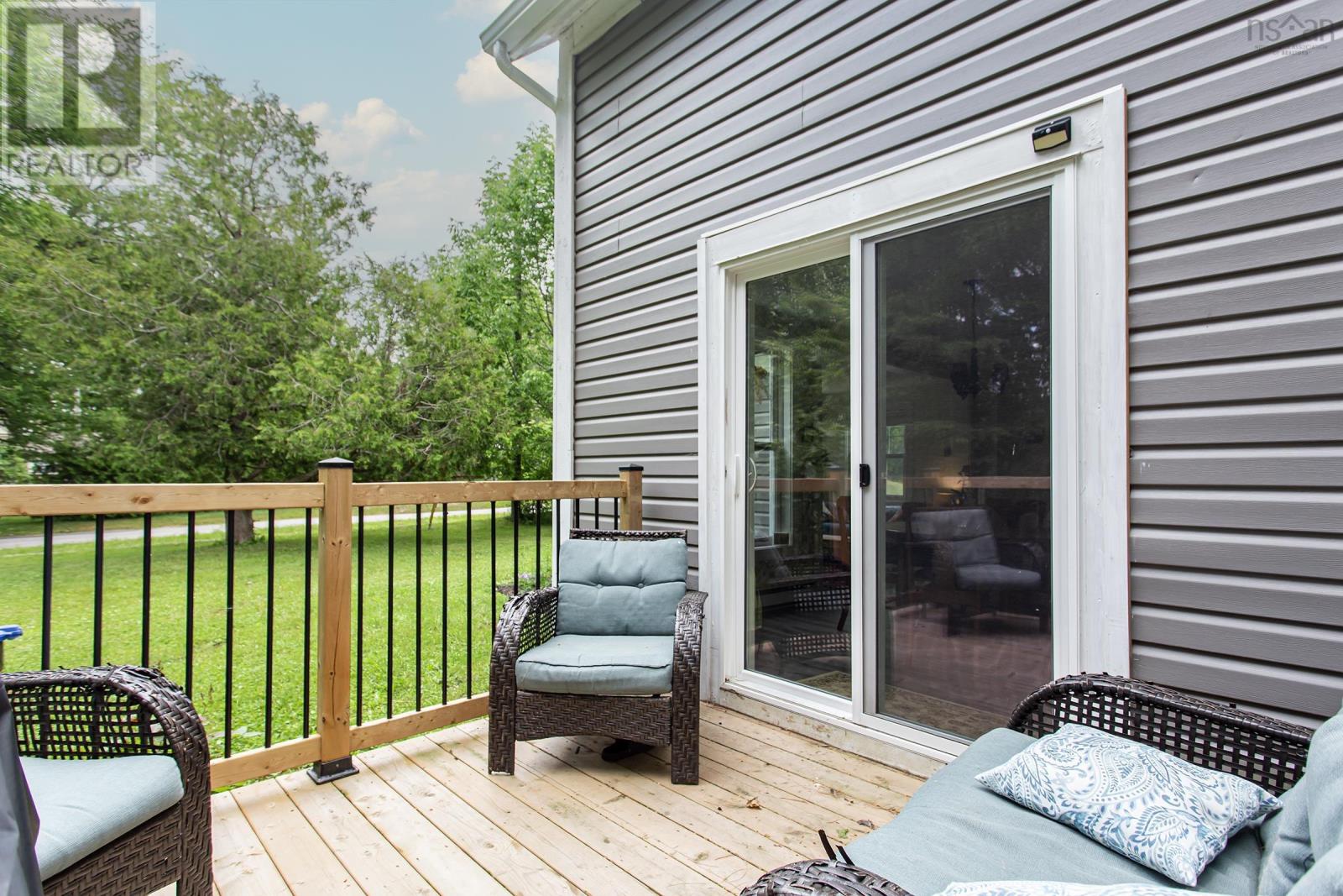 108 Cottage Street Property Photo 5